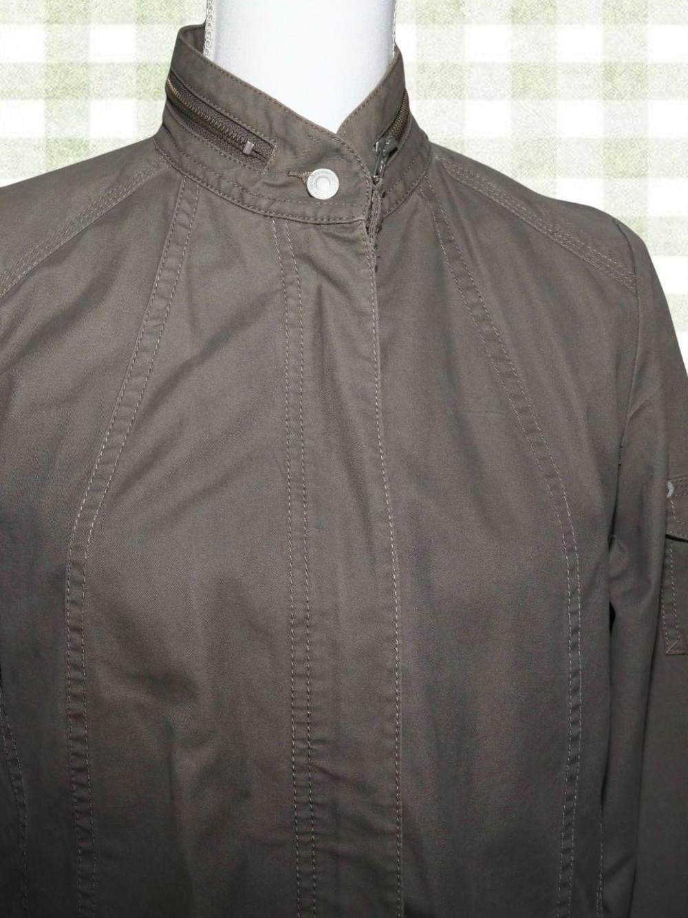 Gray/green jacket - Picture 2 of 8